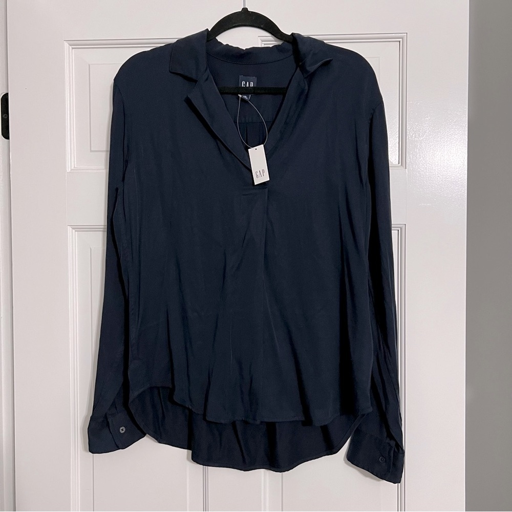 *NWT* Women’s GAP navy tunic length cotton top